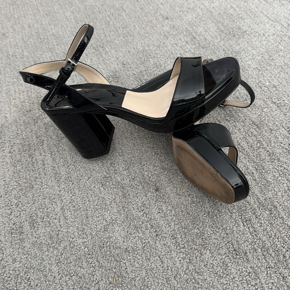 Zara Basic Collection Black Patent block heel sandals Sz EU 39/ US 8.5. - Picture 4 of 4